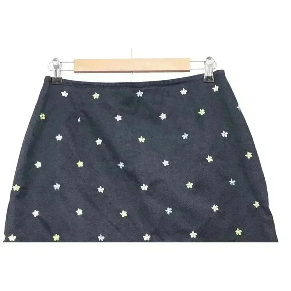 High Waisted A-Line Below Knee Skirt Size 10 Navy Multicolor Embroidered Floral - Picture 2 of 12